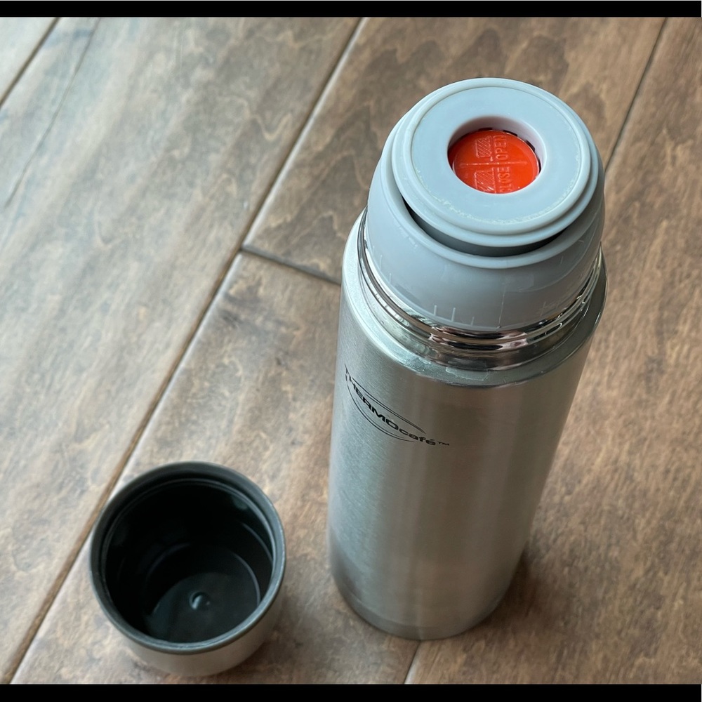 ThermoCafe Insulated Vacuum Water Bottle